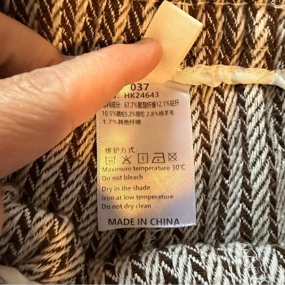 Brown and White Women's Striped Pants, elastic waist, adjustable ankle cuff. - Picture 10 of 16